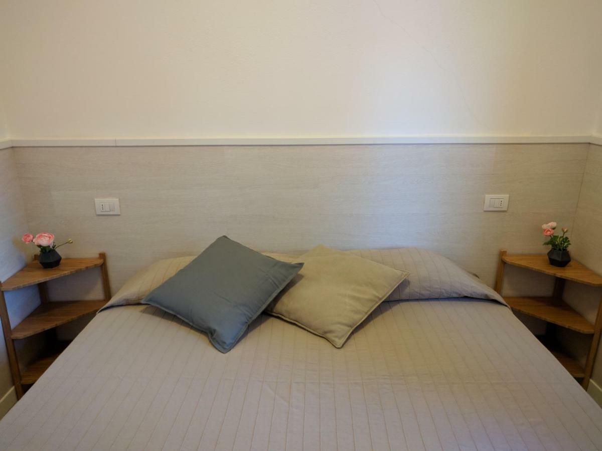 Gina'S Apartment Riva di Solto Ngoại thất bức ảnh
